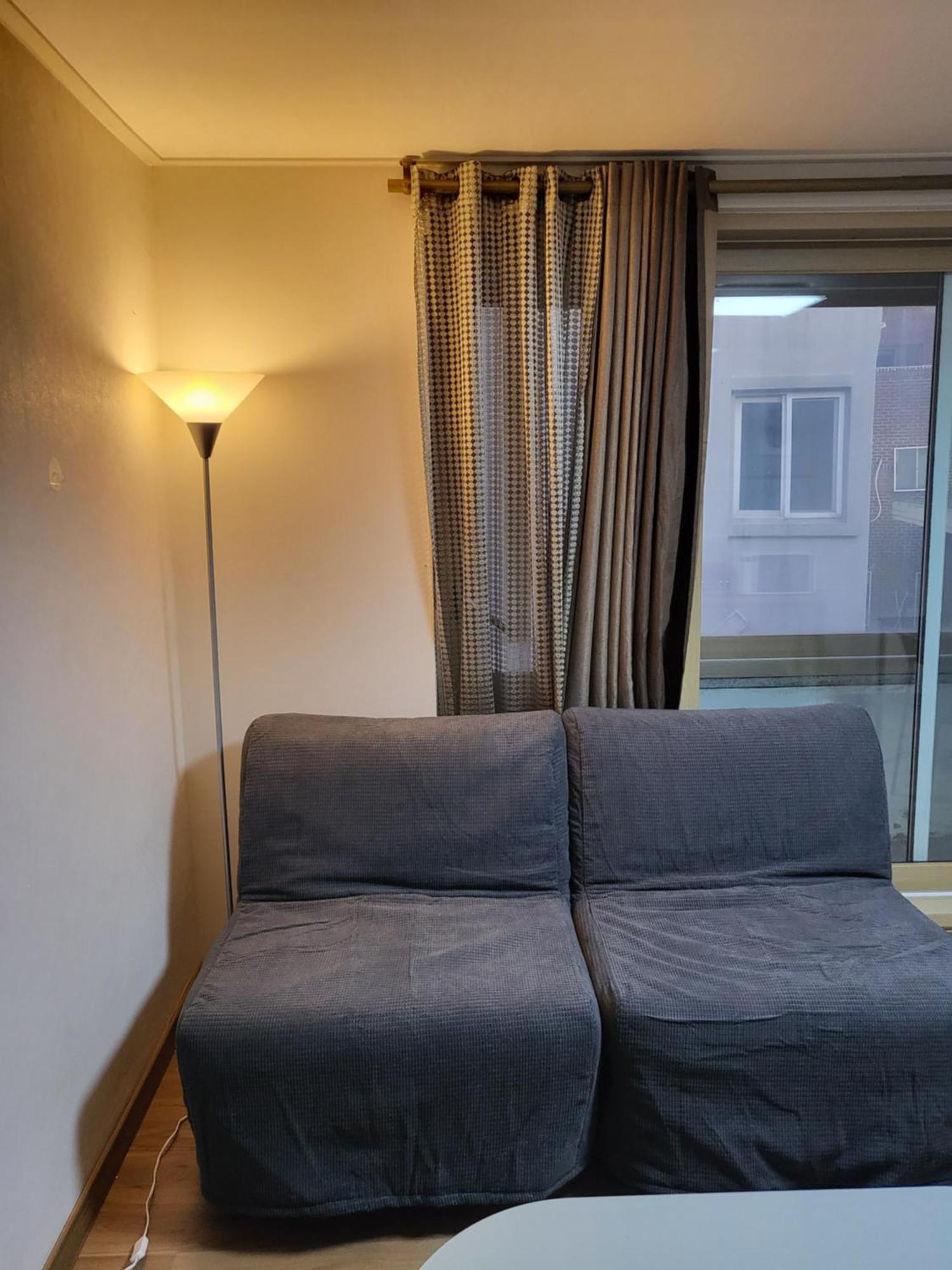 Red Guesthouse Seoul Bagian luar foto