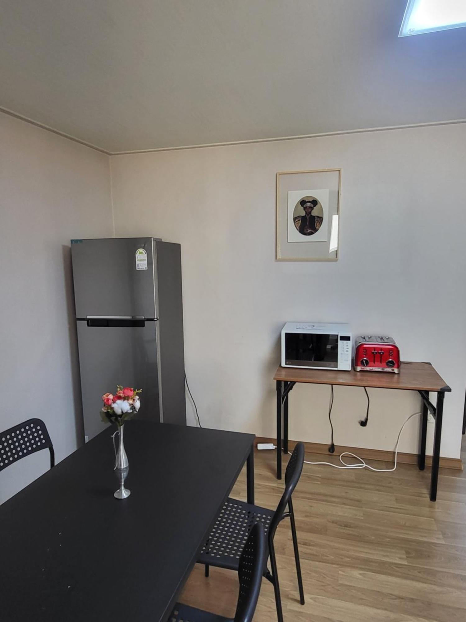 Red Guesthouse Seoul Bagian luar foto