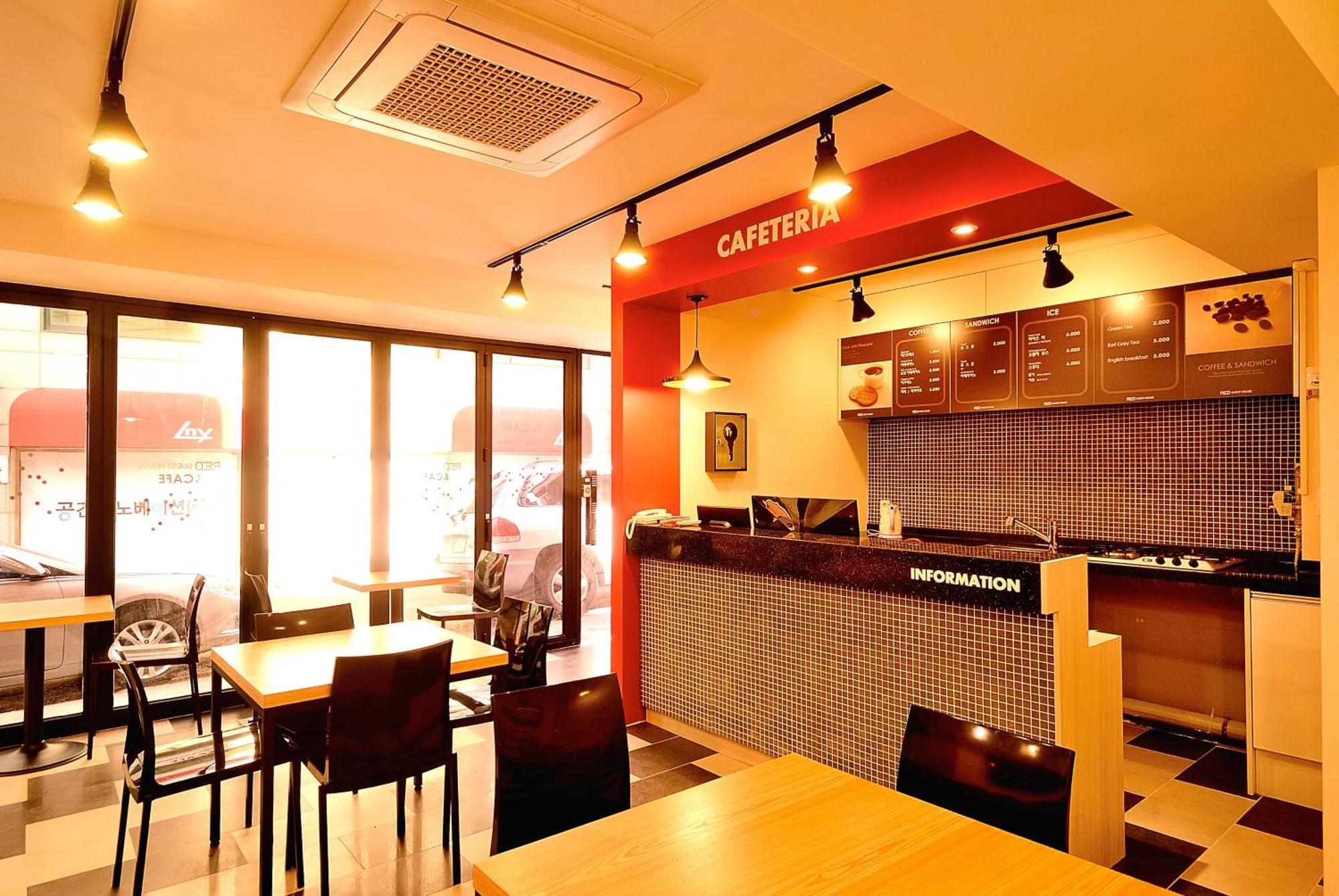Red Guesthouse Seoul Bagian luar foto