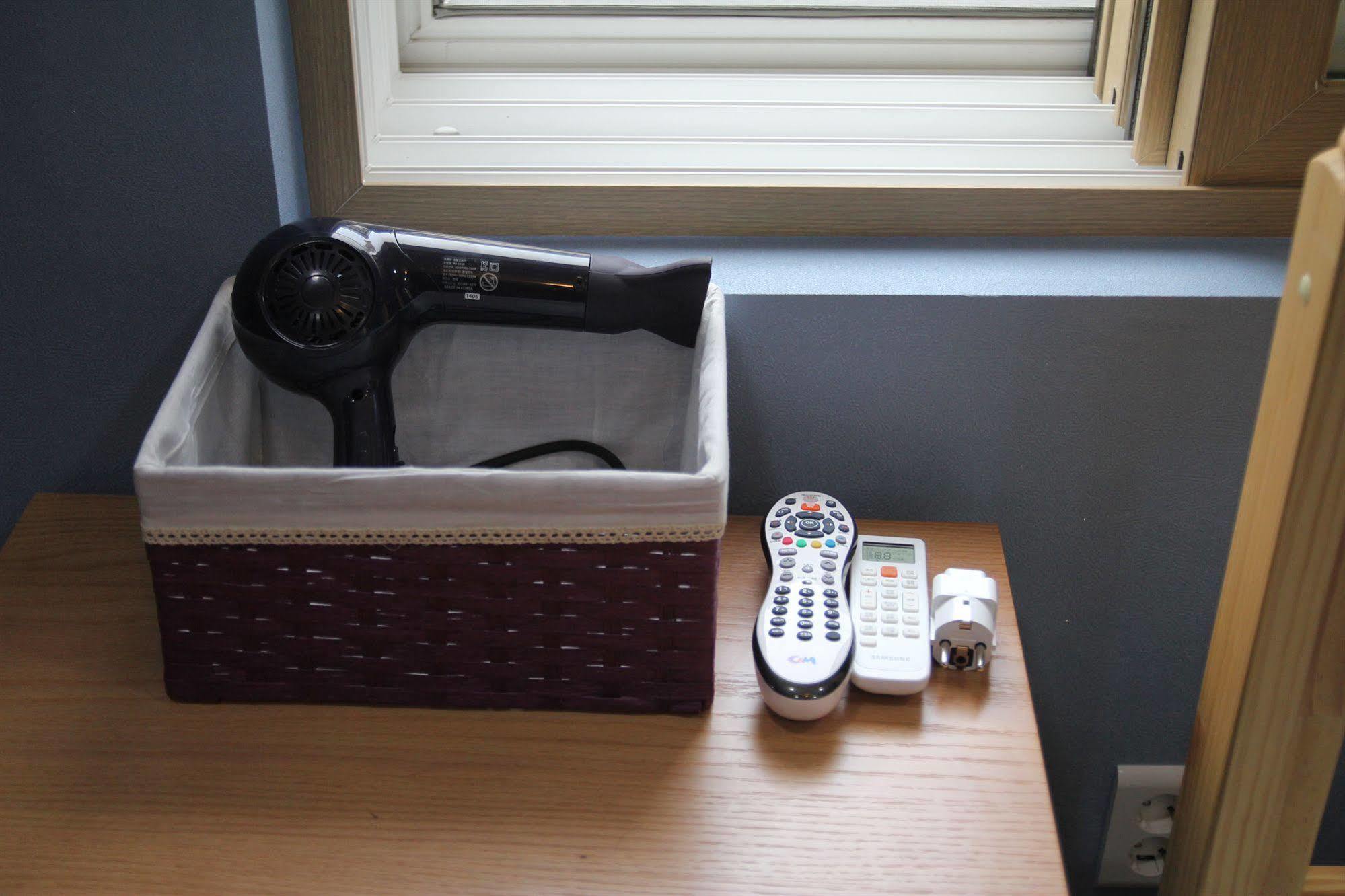 Red Guesthouse Seoul Bagian luar foto